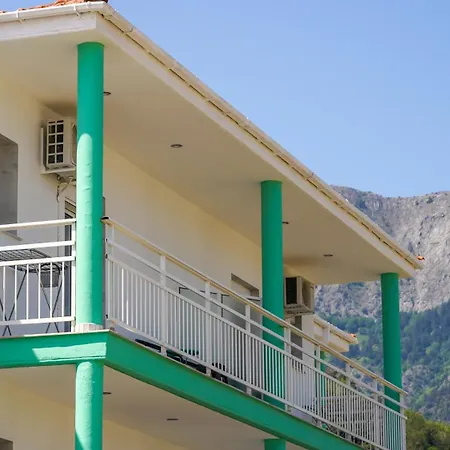 Lejlighedshotel Menta 3*