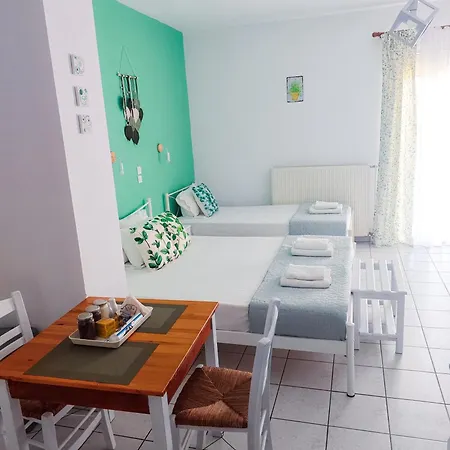 Menta Aparthotel 3*