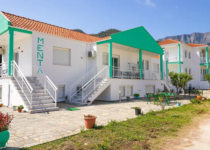 Ξενοδοχείο με διαμερίσματα Menta